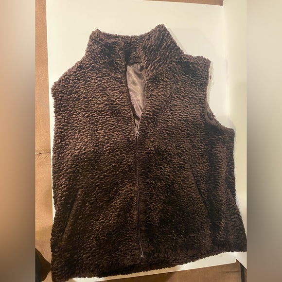 Woman’s Fall vest - Picture 5 of 6